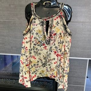 BKE Boutique cold shoulder floral top